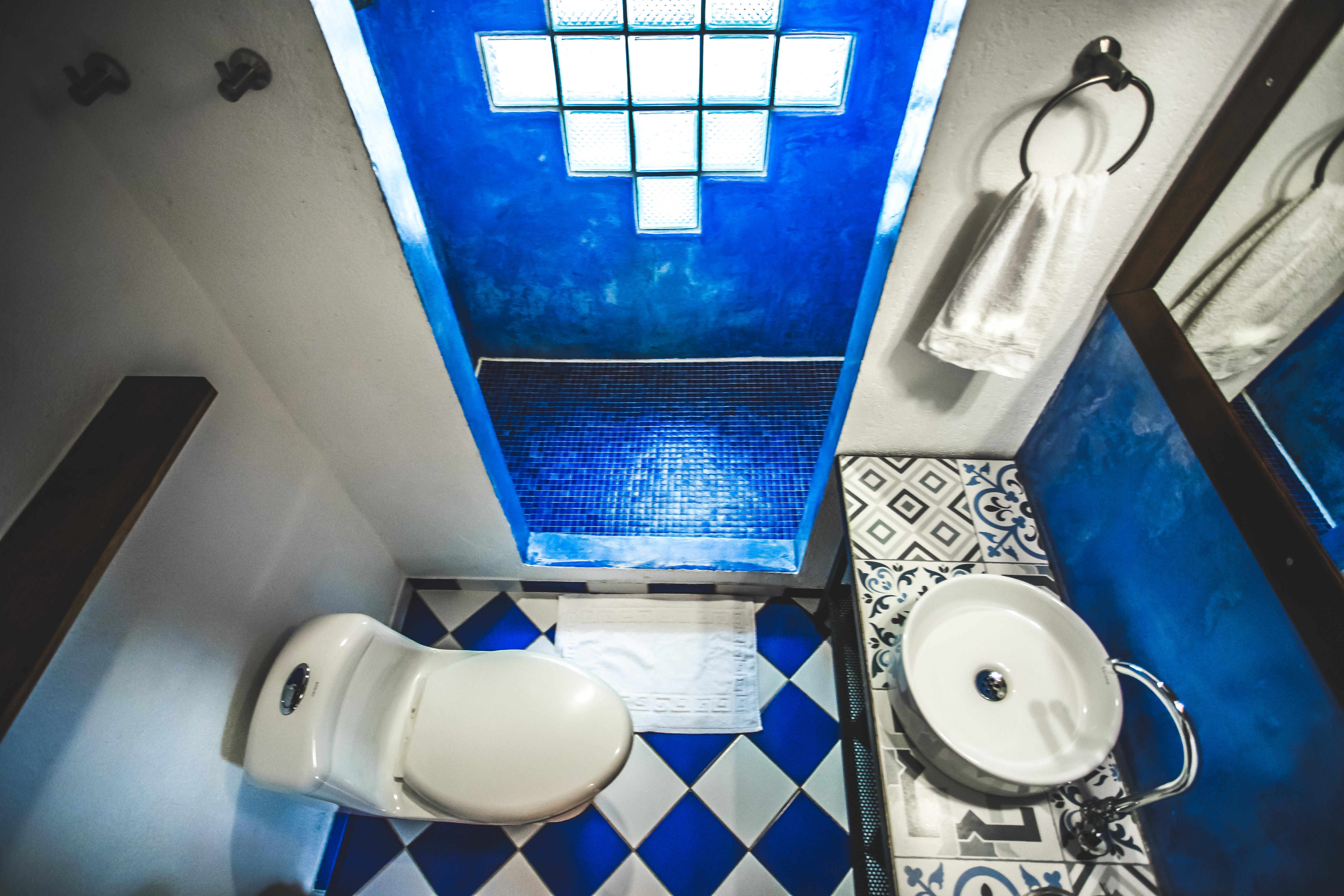 Minca Uacari bathrooms from above Sierra Nevada de Santa Marta